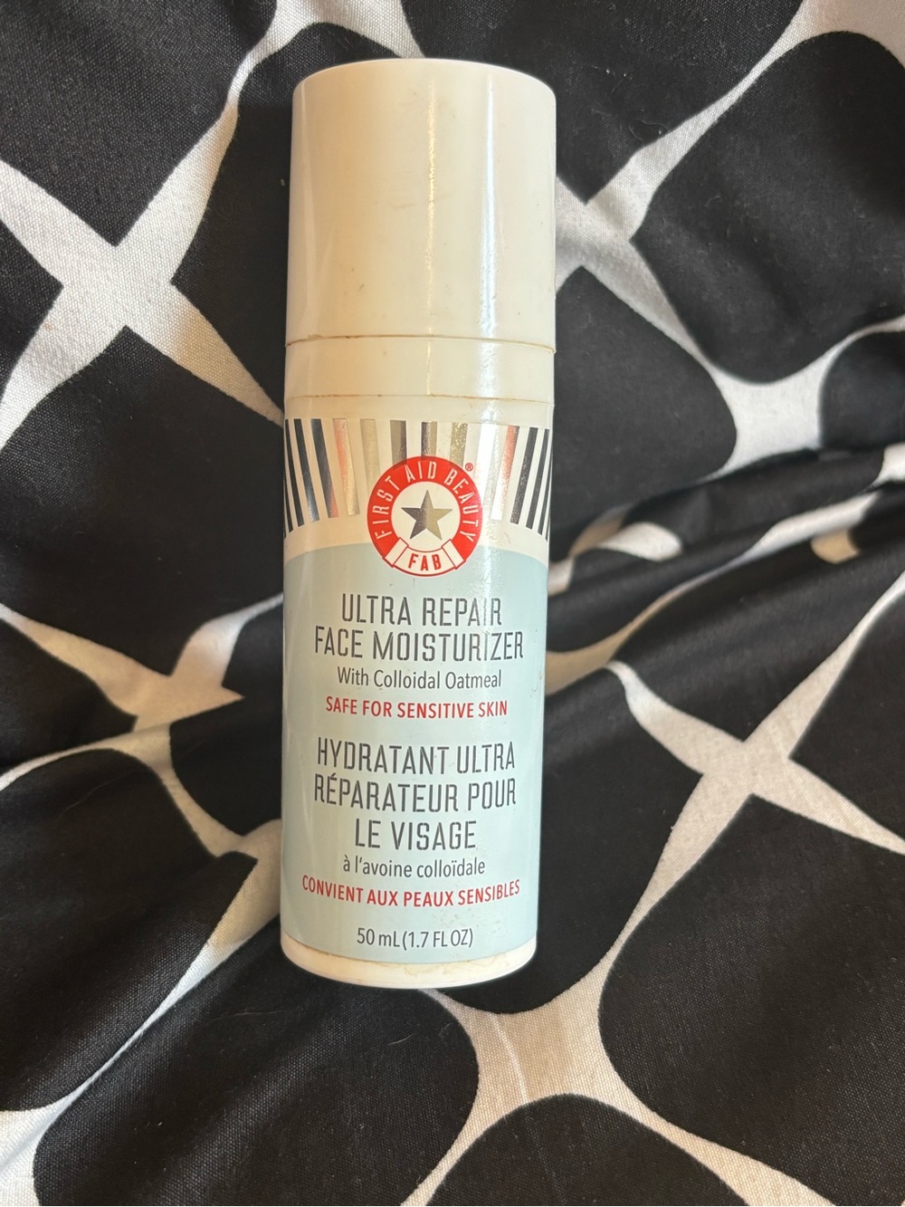 First Aid Beauty Ultra Repair Face Moisturizer - Light Blue & White